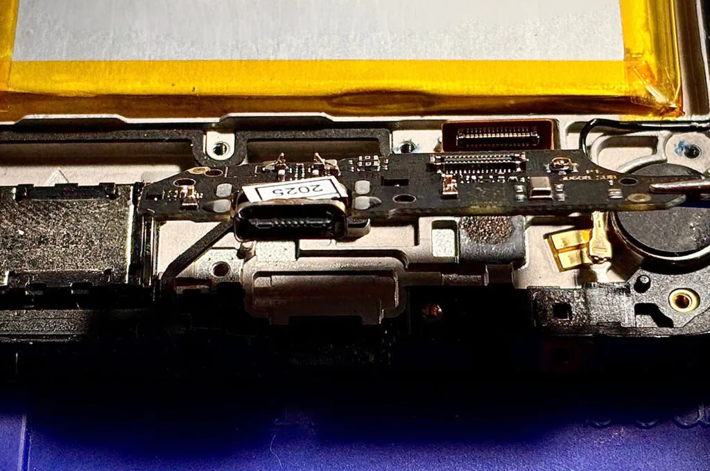 ajuste-de-conector-de-carga